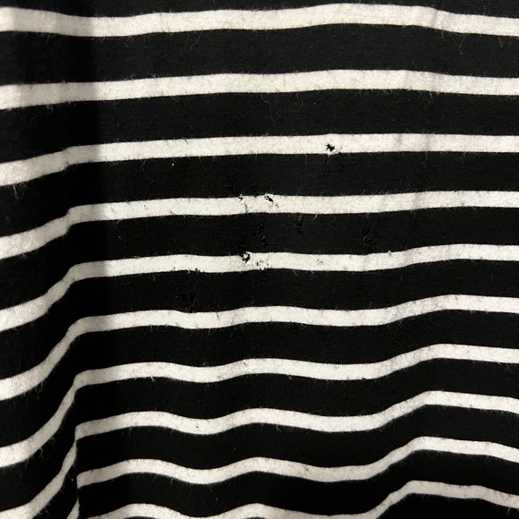 Striped peplum 3/4 sleeve top. - Picture 5 of 6